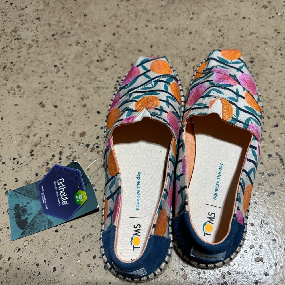 Toms Ortholite Classic Natural Slip Ons